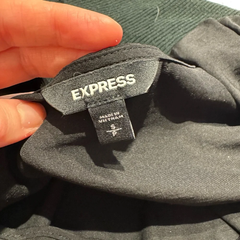 Elegant Black Long Sleeve Mini Dress - Picture 3 of 3